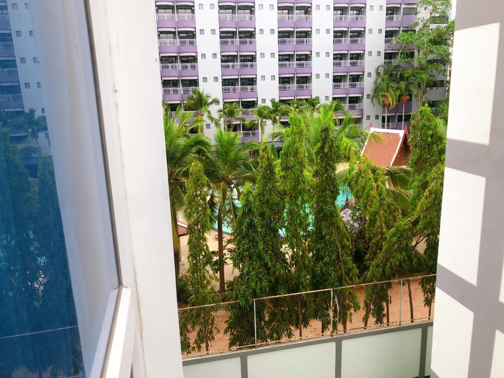 Apartment Centara Avenue By Daisy 1 Pattaya